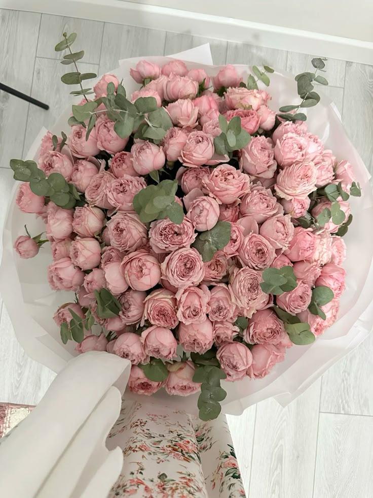 Module Sector Domain workshop space where corporate flower arrangements are designed and prepared for business delivery